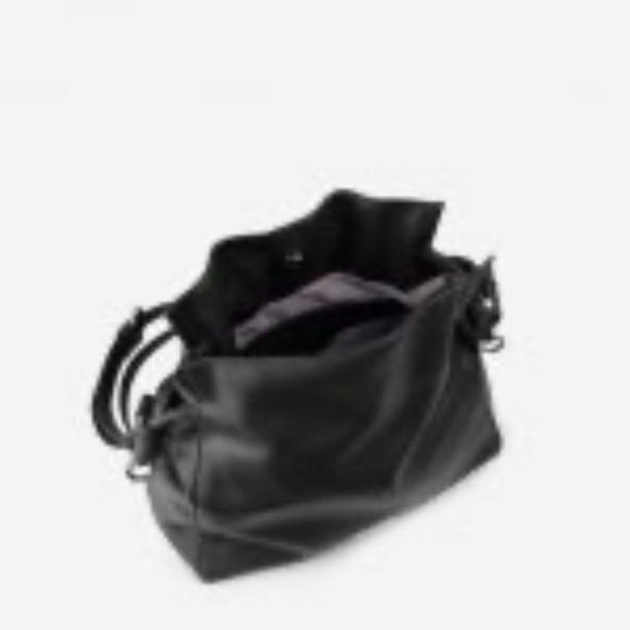 Tulip Crossbody - Picture 3 of 4